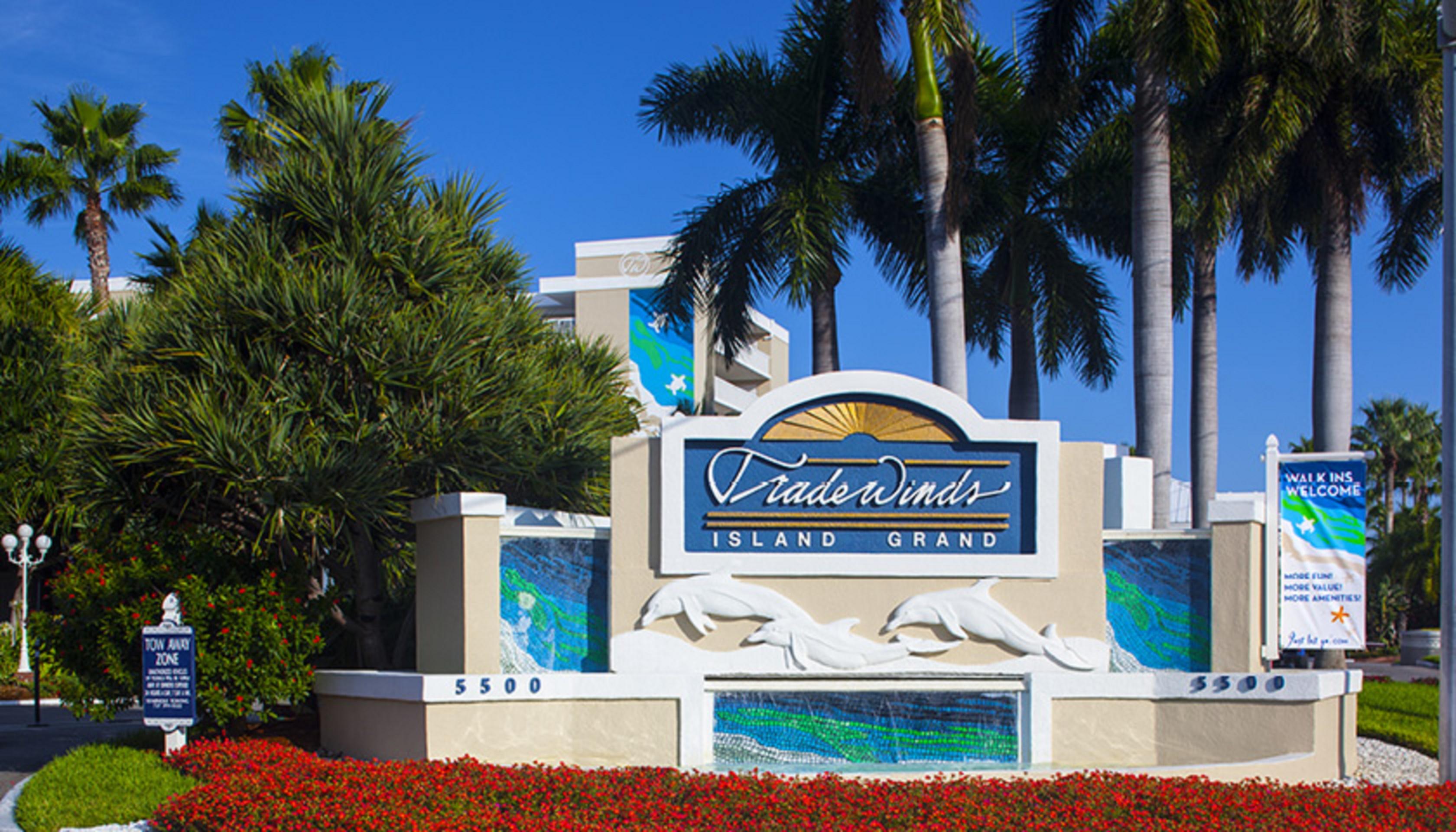 Island Grand At Tradewinds Hotel Сейнт Пийт Бийч Екстериор снимка