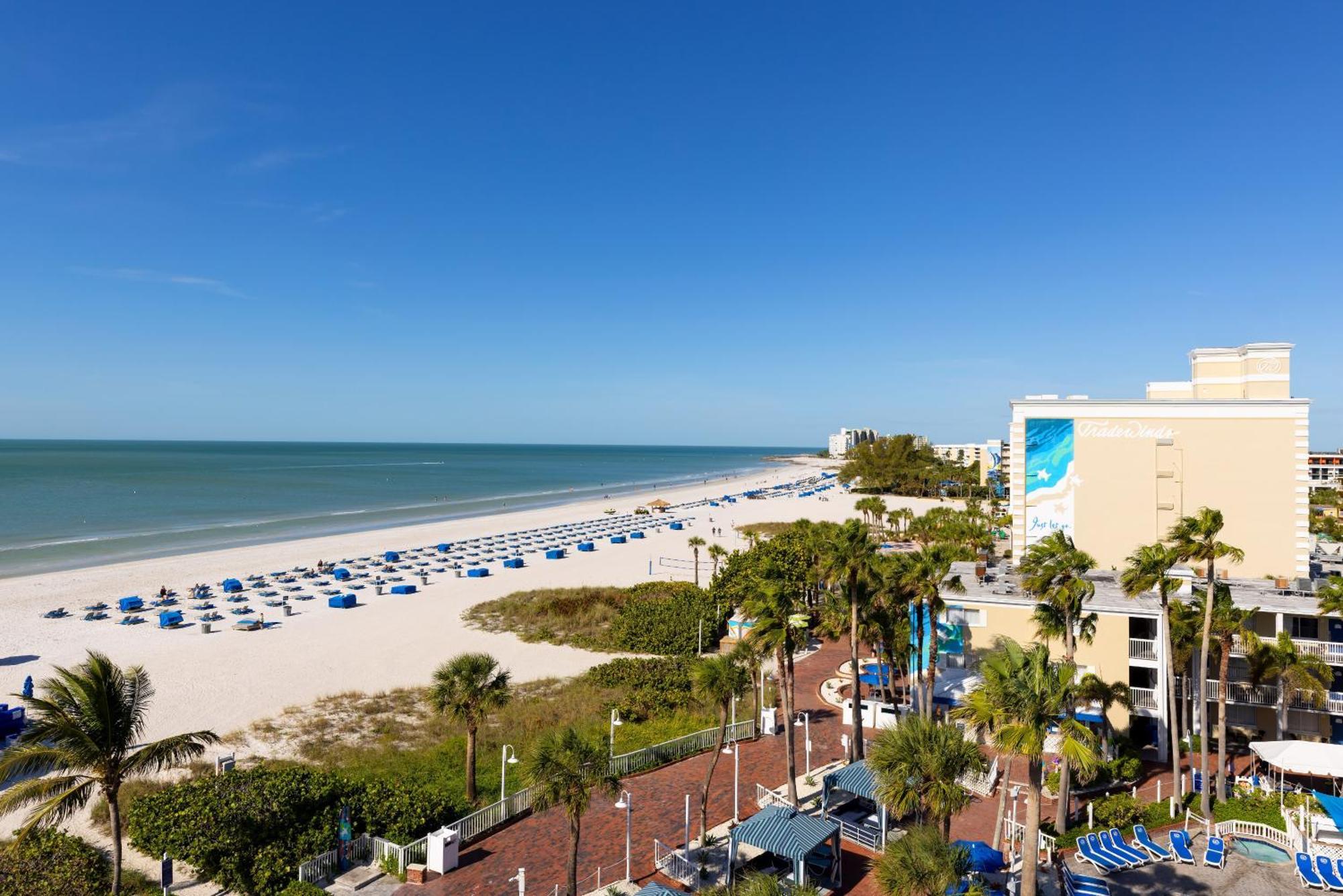 Island Grand At Tradewinds Hotel Сейнт Пийт Бийч Екстериор снимка
